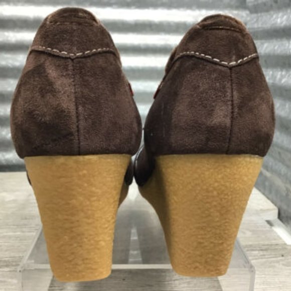 BC Footwear Brown Suede Wedge Moccasin Heels Size 9 - Picture 5 of 6